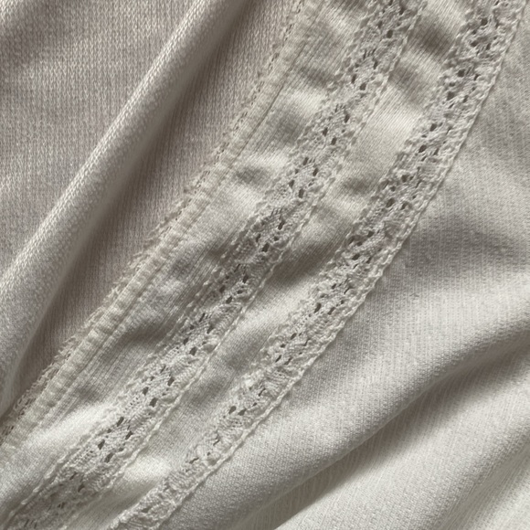 V neck top - Picture 7 of 10